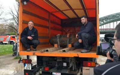 EOD team who defused a 500kg Unexploded WWII bomb in Cologne, Germany.